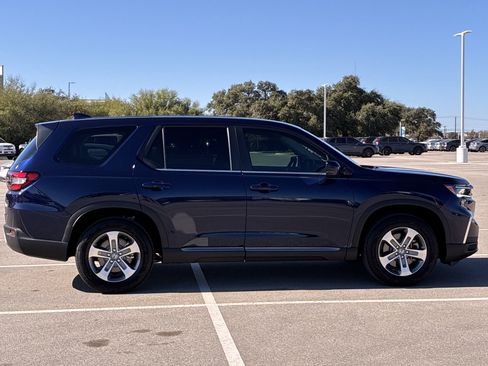 Certified 2025 Honda Pilot EX-L image 7