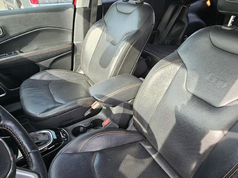 Used 2018 Jeep Compass Limited image 10