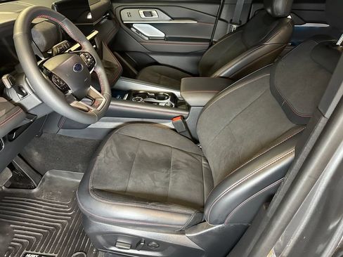 Used 2025 Ford Explorer ST w/ Sun And Sound Package AWD/4WD image 16