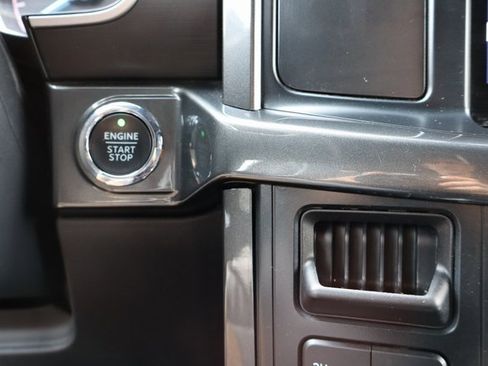 Used 2022 Ford F150 XLT w/ Equipment Group 302A High image 30