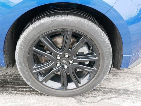 Certified 2023 Ford Edge ST-Line w/ Class II Trailer Tow Package image 6