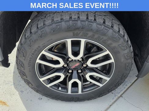 Used 2024 GMC Sierra 1500 AT4 w/ Technology Package image 55