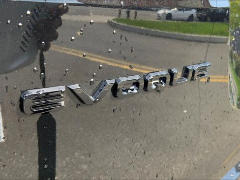 Used 2025 Land Rover Range Rover Evoque Dynamic SE image 15