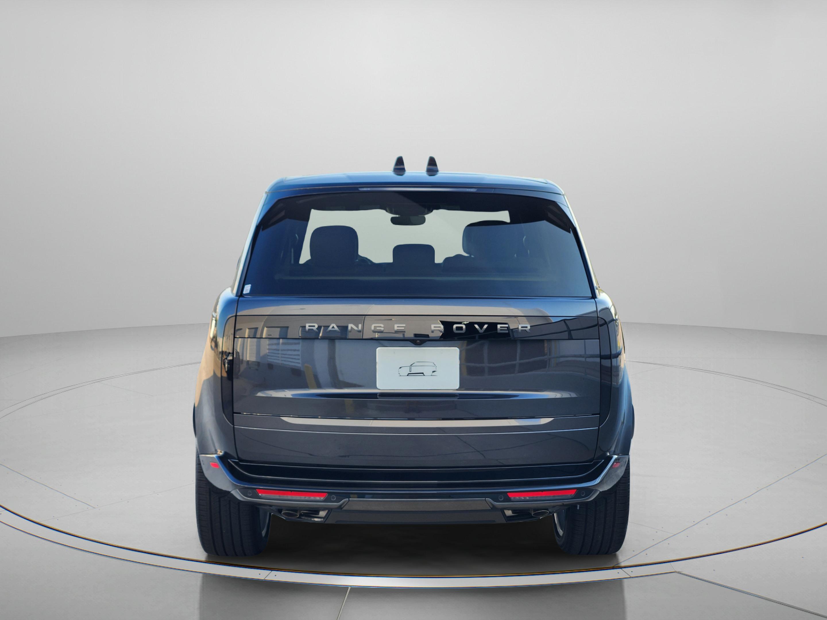 New 2026 Land Rover Range Rover Long Wheelbase SE AWD/4WD image 4