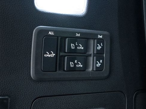 Used 2023 Lexus LX 600 4WD w/ Luxury Package image 50