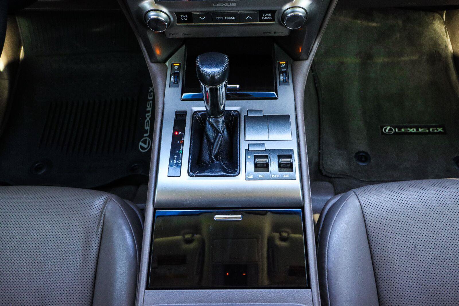 Used 2018 Lexus GX 460 w/ Navigation Package AWD/4WD image 28