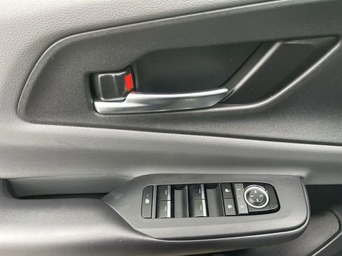 Used 2023 Toyota Prius XLE image 21