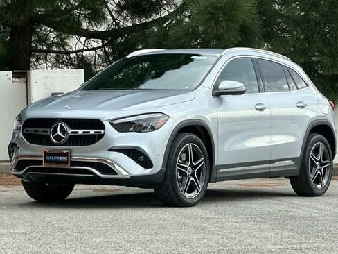 Certified 2026 Mercedes-Benz GLA 250 image 8