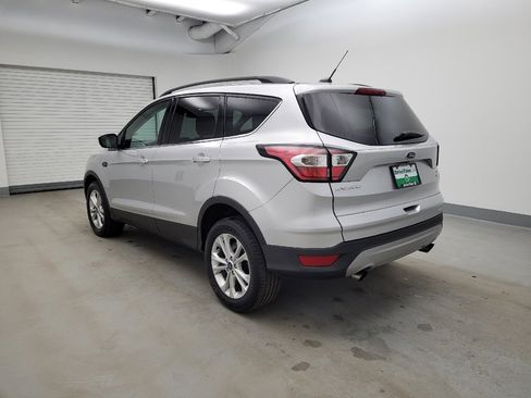 Used 2018 Ford Escape SE image 5