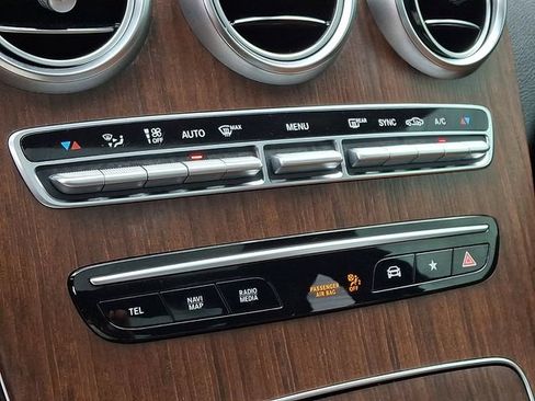 Used 2020 Mercedes-Benz GLC 300 4MATIC image 18