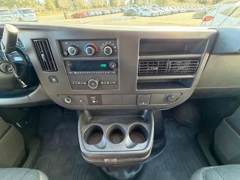 Used 2024 GMC Savana 2500 w/ Driver Convenience Package image 13