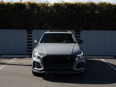 Used 2023 Audi RS Q8 AWD/4WD image 2