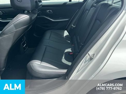 Used 2025 BMW 330i Sedan RWD image 23
