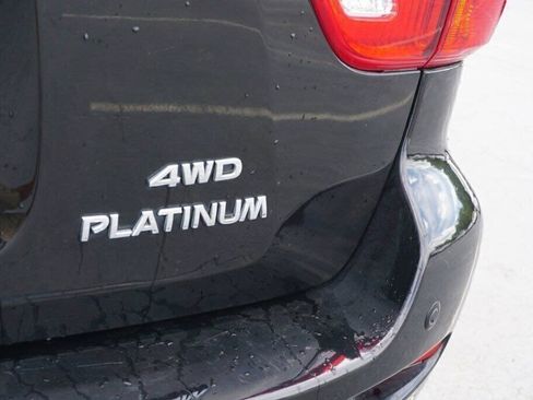 Used 2020 Nissan Pathfinder Platinum image 6