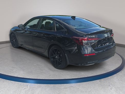 Used 2025 Honda Civic Sport image 7
