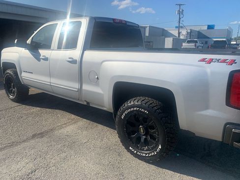 Used 2018 Chevrolet Silverado 1500 LT w/ All Star Edition AWD/4WD image 4
