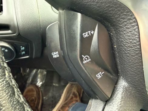 Used 2014 Ford Focus SE w/ Equipment Group 201A image 12