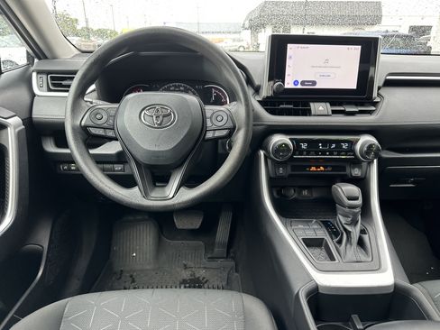 Used 2023 Toyota RAV4 XLE w/ Convenience Package FWD image 15
