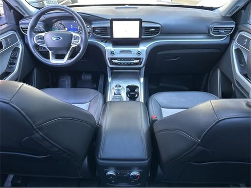 Certified 2022 Ford Explorer XLT w/ Equipment Group 202A image 8