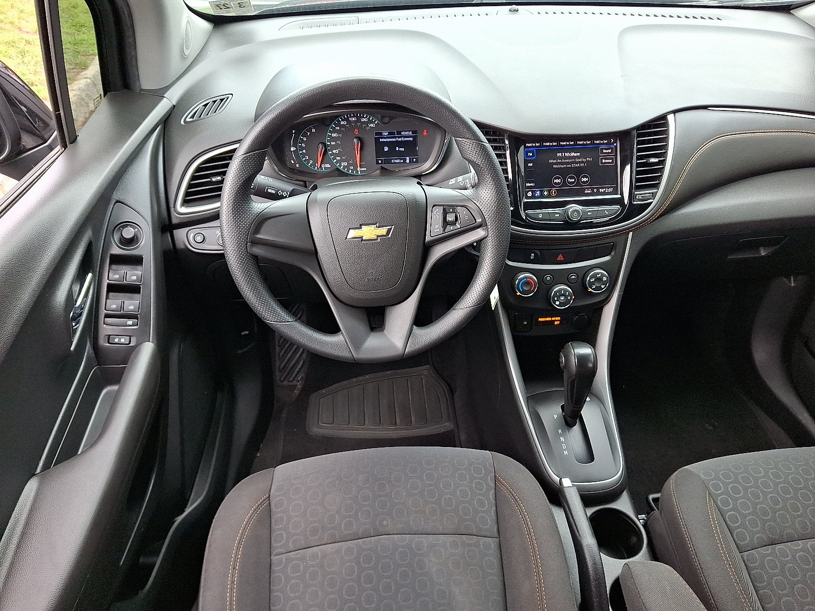 Used 2020 Chevrolet Trax LS AWD/4WD image 12