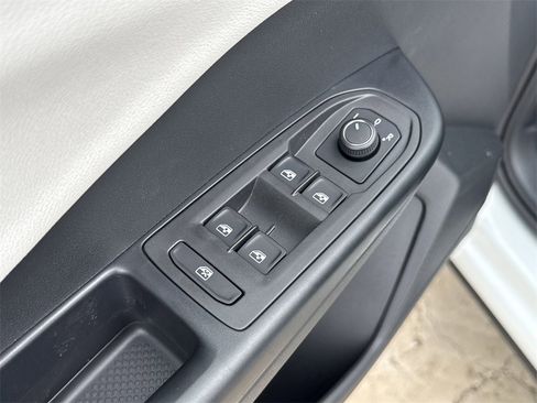 New 2026 Volkswagen Taos S image 11