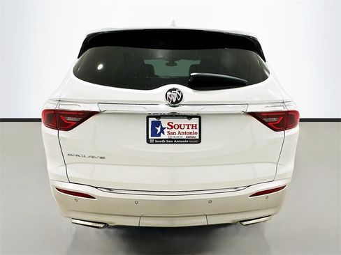 Used 2024 Buick Enclave Essence w/ Experience Buick Package image 6