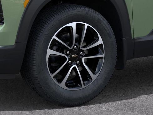 New 2026 Chevrolet TrailBlazer LT w/ LT Cold Weather Package AWD/4WD image 9