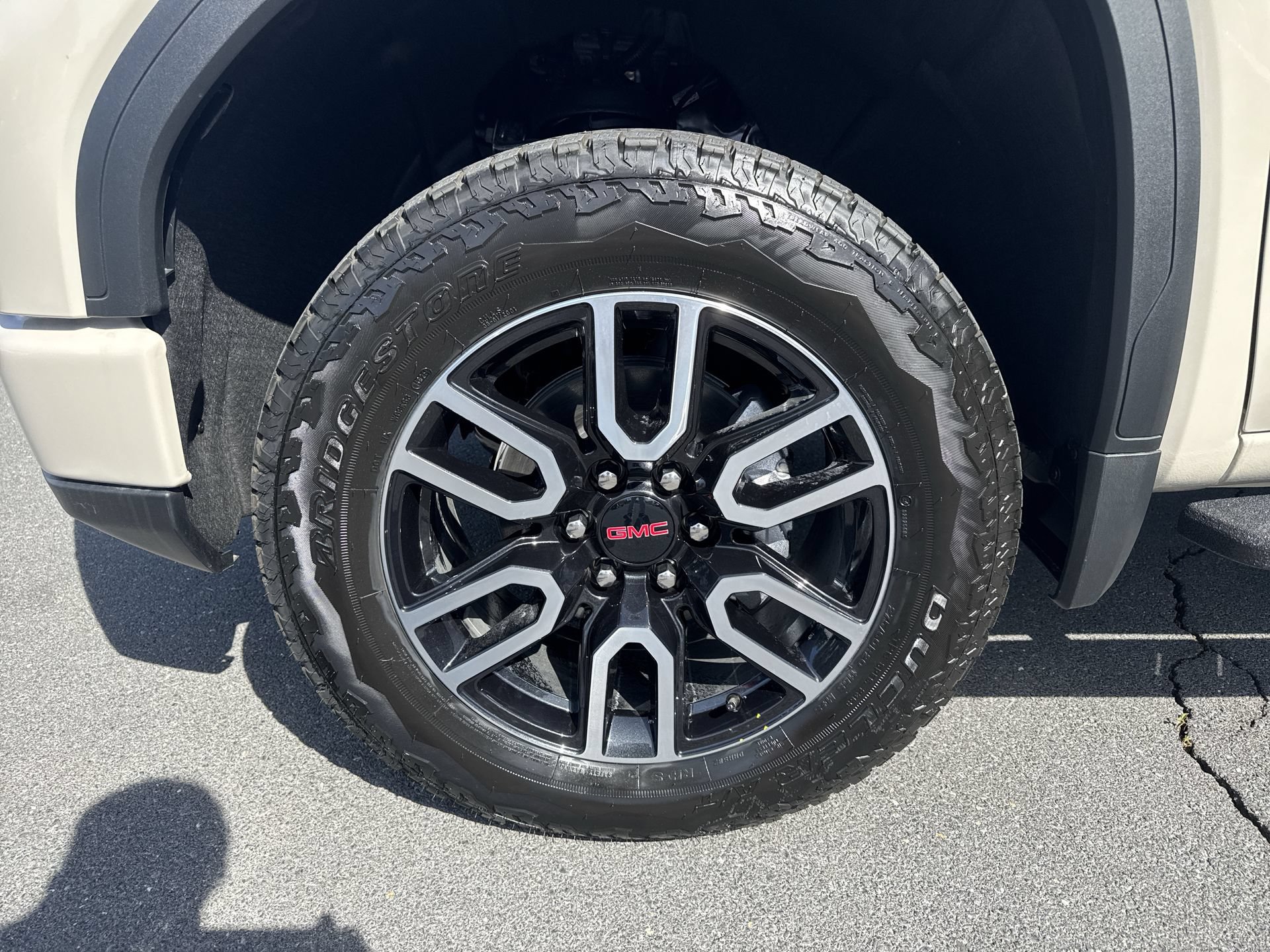 New 2026 GMC Sierra 1500 AT4 w/ AT4 Premium Package AWD/4WD image 19