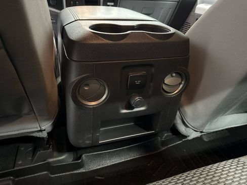 Used 2015 Ford F250 XLT w/ XLT Premium Package RWD image 22