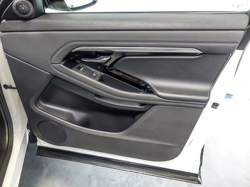 Used 2023 Land Rover Range Rover Evoque R-Dynamic SE AWD/4WD image 32