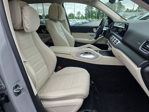New 2026 Mercedes-Benz GLS 450 4MATIC image 29