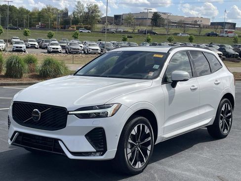 Certified 2026 Volvo XC60 B5 Plus w/ Protection Package Premier AWD/4WD image 3