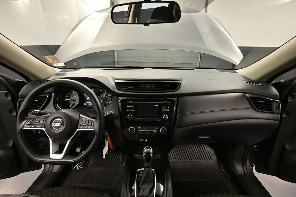 Used 2017 Nissan Rogue S FWD image 18