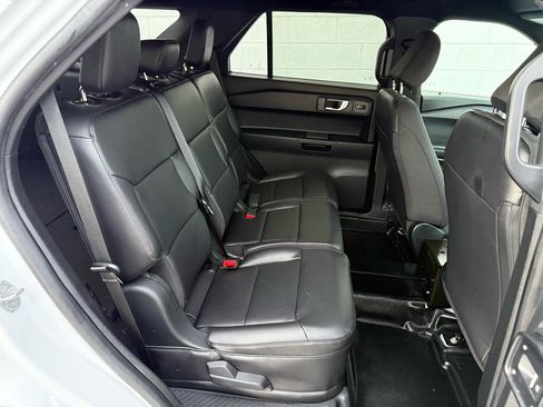Used 2021 Ford Explorer 4WD Police Interceptor image 18