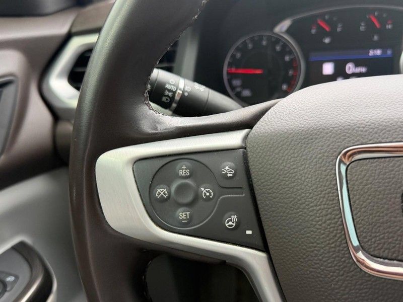 Used 2023 GMC Acadia SLT w/ Preferred Package AWD/4WD image 14