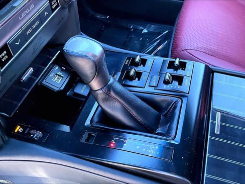 Used 2020 Lexus GX 460 Luxury w/ Off Road Package image 17