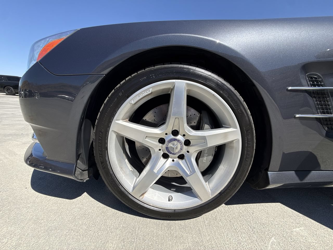 Used 2013 Mercedes-Benz SL 550 image 31