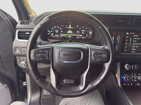 Used 2024 GMC Yukon Denali Ultimate image 10