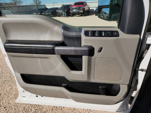 Used 2022 Ford F250 XLT w/ XLT Value Package AWD/4WD image 14