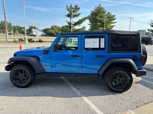 Used 2023 Jeep Wrangler Unlimited AWD/4WD image 5