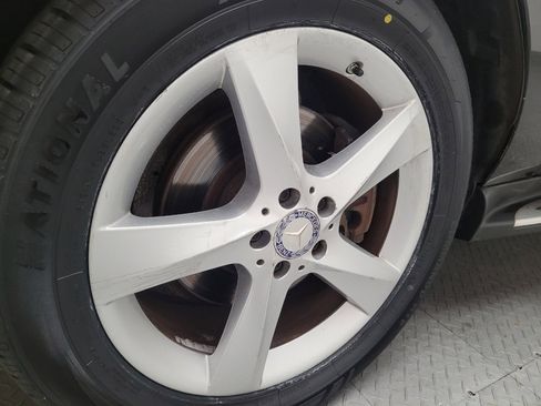 Used 2017 Mercedes-Benz GLE 350 4MATIC w/ Premium 1 Package image 31