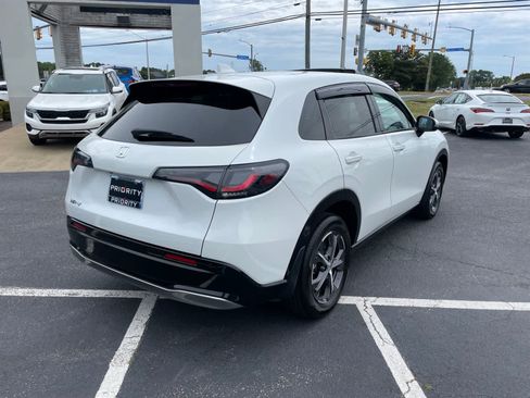 Used 2023 Honda HR-V EX-L image 5