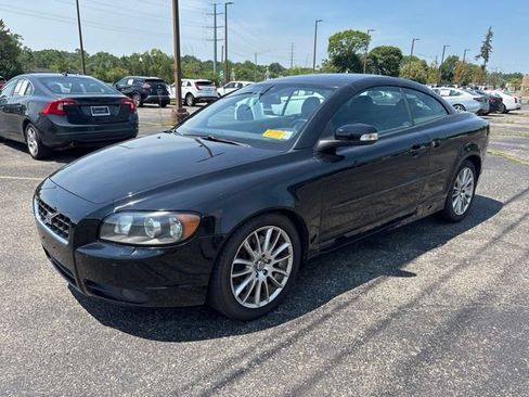 Used 2009 Volvo C70 T5 FWD image 3