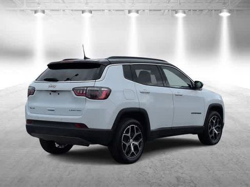 Used 2024 Jeep Compass Limited AWD/4WD image 8