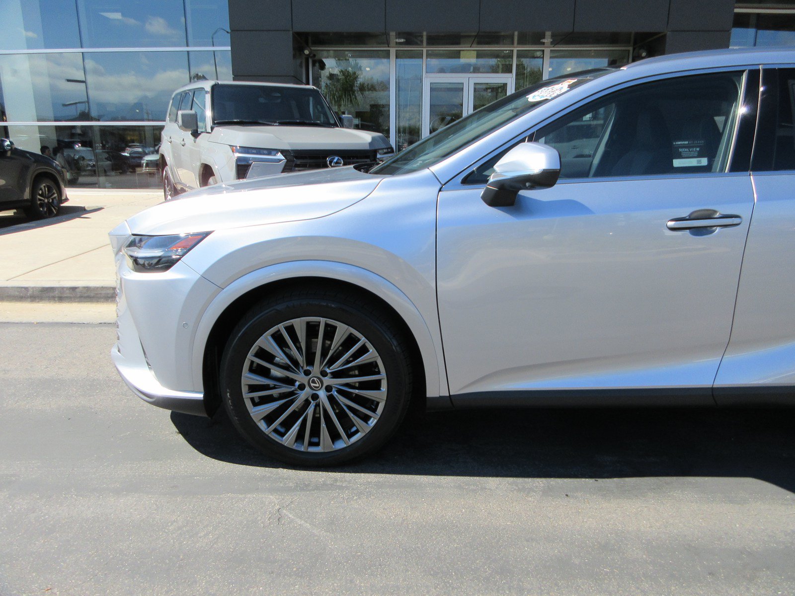 Used 2026 Lexus RX 450h AWD w/ Convenience Package image 2