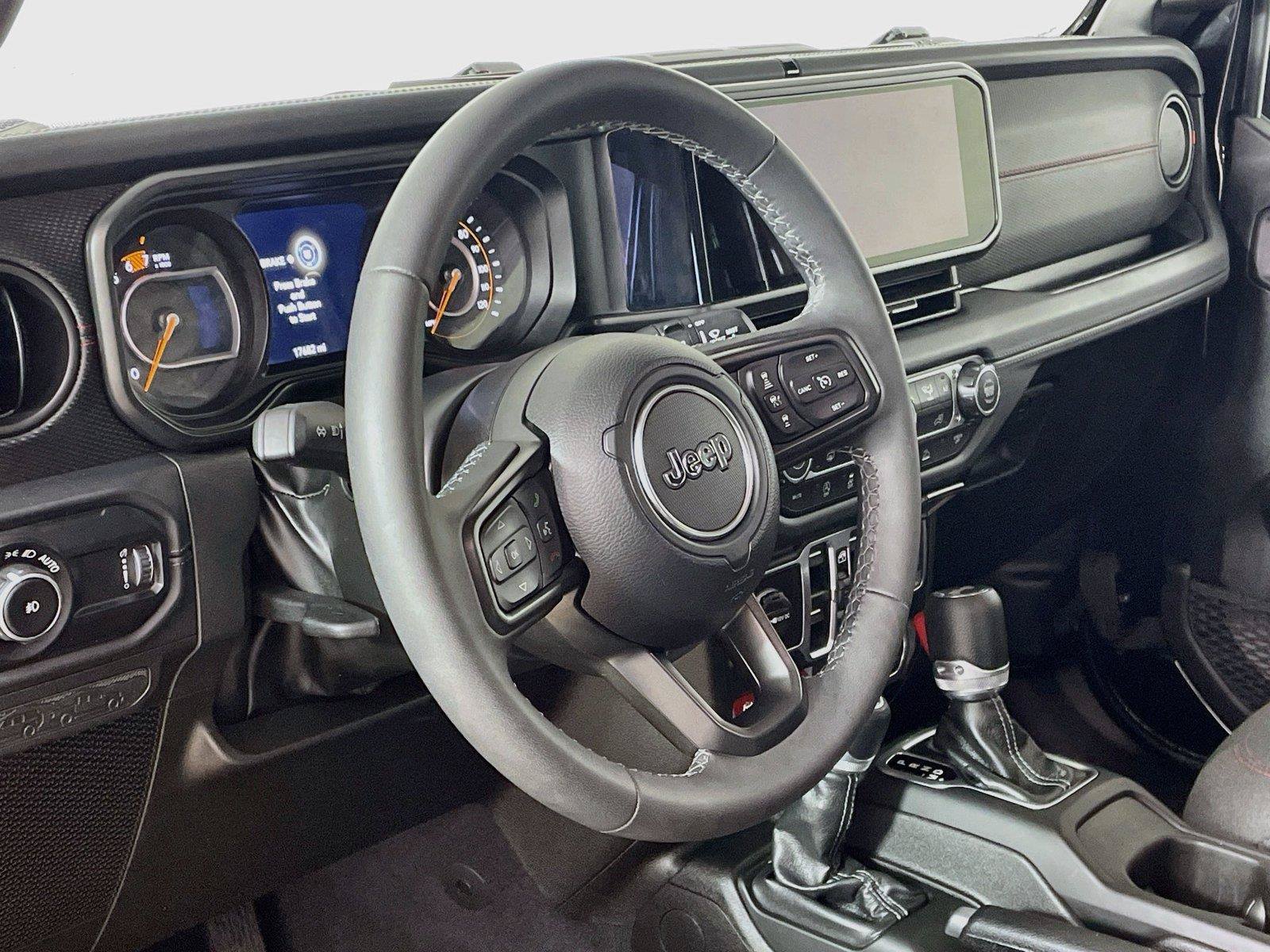Used 2026 Jeep Wrangler Unlimited Rubicon AWD/4WD image 17
