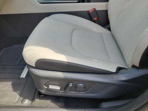 New 2026 Kia Sportage EX image 5