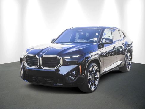 Used 2026 BMW XM Label Red image 3