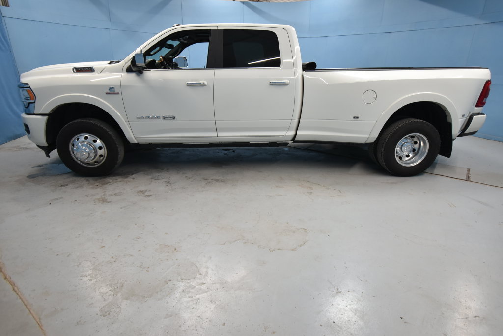 Used 2022 RAM 3500 Limited AWD/4WD image 35