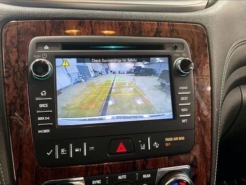 Used 2014 Chevrolet Traverse LTZ image 15